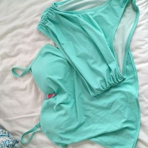 Teal Victoria Secret's tankini! 💙